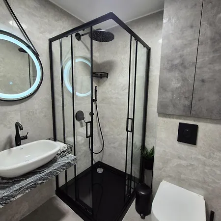 Luny Center Apartament *